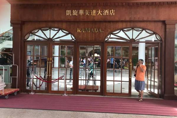 凱旋華酒店楊生在天眼廠家定制了一臺(tái)5030安檢機(jī)